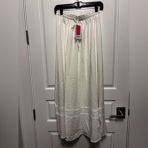 The Frolic Cream Maternity skirt